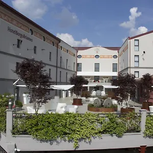 https://hotel-residence-borgo-brianteo.it-lombardy.com